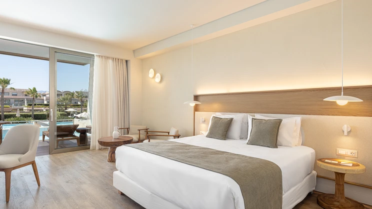 Deluxe Room Private Pool